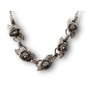 Vintage 1970s Silver-Toned 3D Rose Necklace Rhinestones on Chain Flower Floral